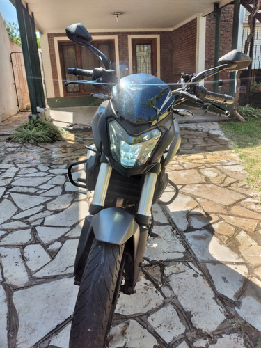 Dominar Ug 400 Año 2020, 15.000km.