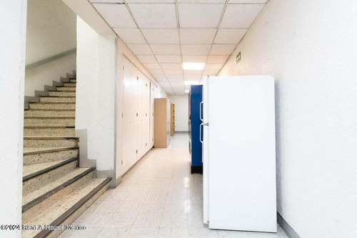 Edificio Comercial En Renta En Cuauhtemoc Calle Triunfo 25-226 Cr