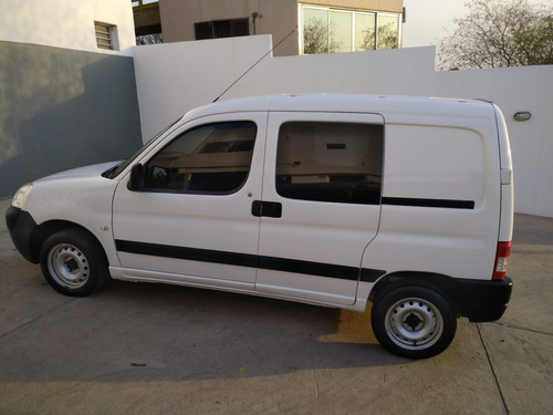 Peugeot Partner 1.6 Confort 5a -mod 2019 - C/gnc