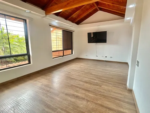 Casa En Venta Oripoto 330 M2