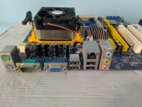 Placa Socket Am3 Ddr3 A76gmv Foxconn Phenom Ii/athlon Ii (Usado)