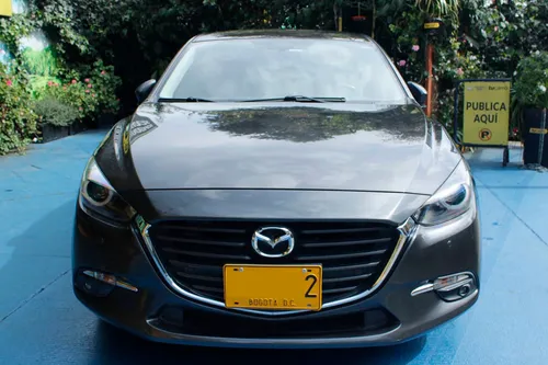 Mazda 3 2.0 Touring