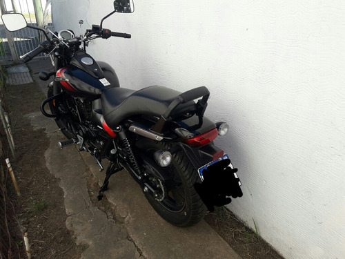 Bajaj Avenger Street 