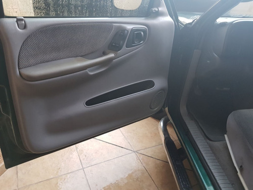 Dakota-$17.000,00-v6 Cabine Estendida