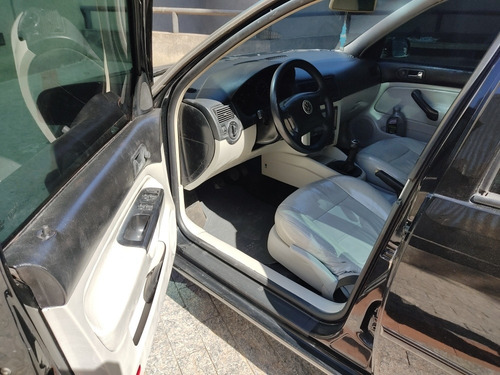 Imagem 9 de 15 de Volkswagen Golf 2003 2.0 Comfortline 5p Manual
