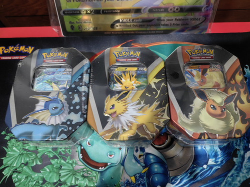 Trio Tin Flareon V, Jolteon V, Vaporeon V En Español Sellada