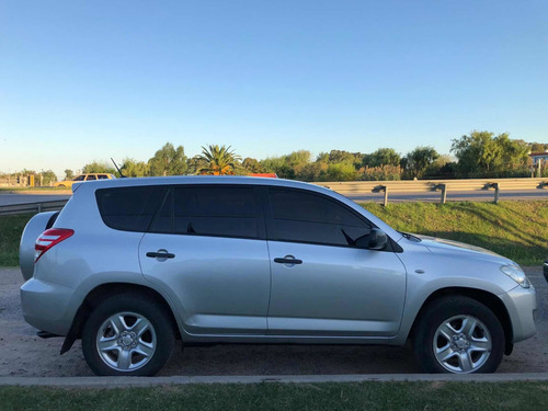 Toyota Rav4 2.4 4x2 At 2010