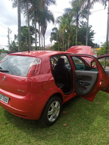 Imagem 2 de 11 de Fiat Punto 2010 1.4 Elx Flex 5p