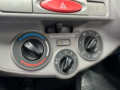 Toyota Etios 1.3 16v Xs 5p