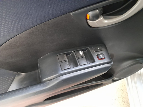 Imagem 14 de 20 de Honda Fit 1.4 Lx 16v 2014