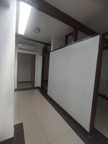 Imagen 8 de 14 de Local Comercial En Alquiler En San Jose De Tarbes Valencia Carabobo