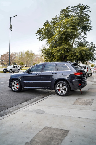 Imagen 3 de 19 de Jeep Grand Cherokee Srt