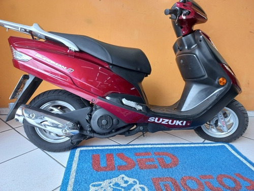 Imagem 4 de 9 de Suzuki Burgman 125i 2015 Vermelha