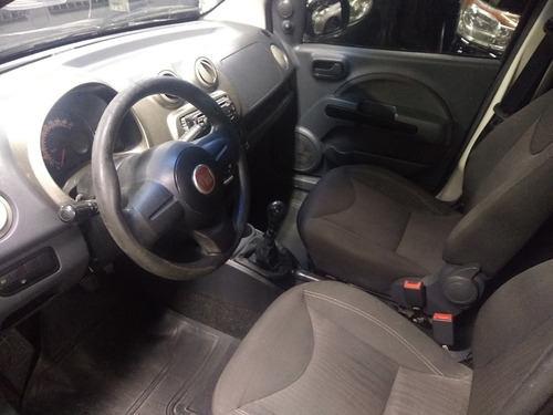 Imagem 7 de 14 de Fiat Uno Way Evo 1.0 8v Flex 4p Completo 2011 Preto