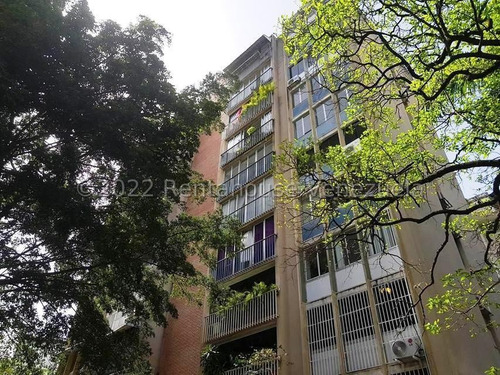 Bello Y Amplio Apartamento Remodelado En Venta Altamira Caracas 23-15416