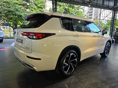 Mitsubishi All-Outlander 2.5 All-Outlander 4X4