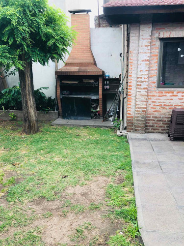 Imagen 13 de 14 de Casa 4 Ambientes Calle Barabino Cochera San Antonio De Padua