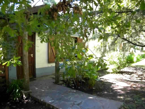 Imagen 3 de 30 de Venta - Chalet 3 Ambientes Con Gran Parque, Sierra De Los Padres