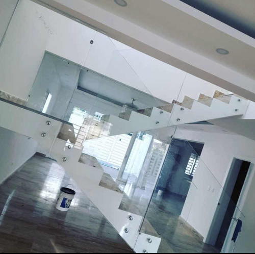 Escaleras Con Vidrio Flotante Templado