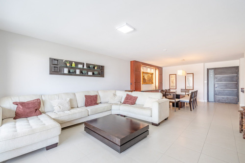 Venta Departamento 3 Domitorios En Playa Brava