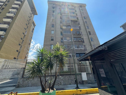 Apartamento En Venta En Urb. La Urbina, Caracas. 24-23274 Yf