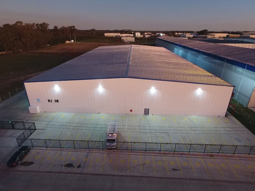 Amplia Nave Industrial En Alquiler, Polo Industrial Ezeiza
