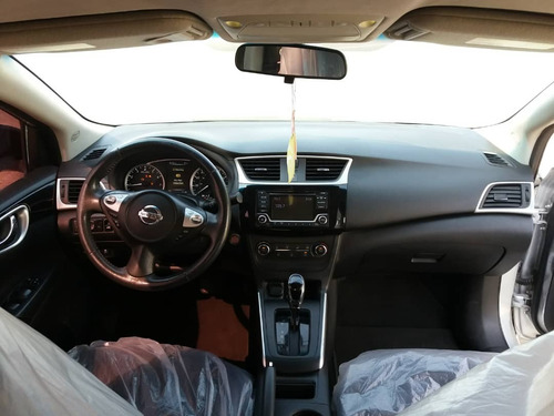 Imagen 7 de 14 de Nissan Sentra