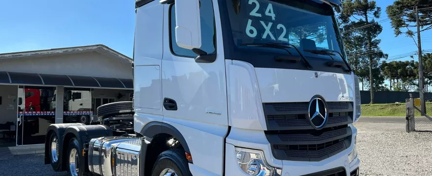 Mercedes Benz 2548 New Actros Tração 6x2 Ano 2024/24 Branco