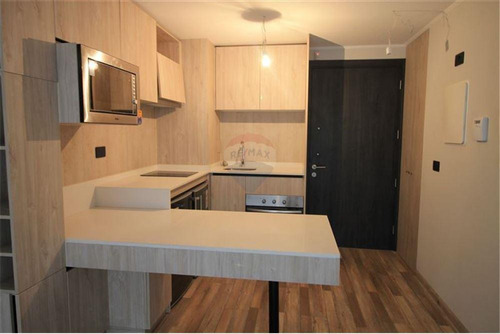 Imagen 2 de 12 de Departamento 1d Y 1b / Metro Toesca