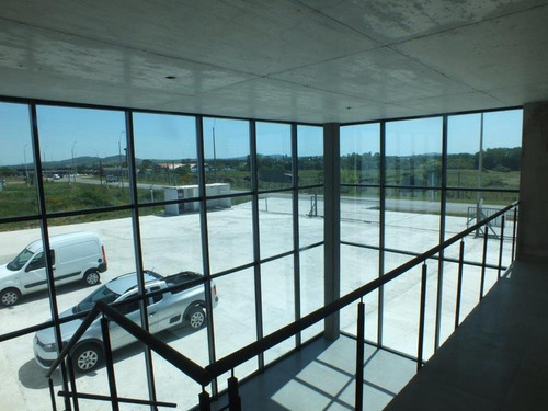 Imagen 13 de 21 de Galpón 1400 M2 Cubiertos En Maldonado (uruguay)