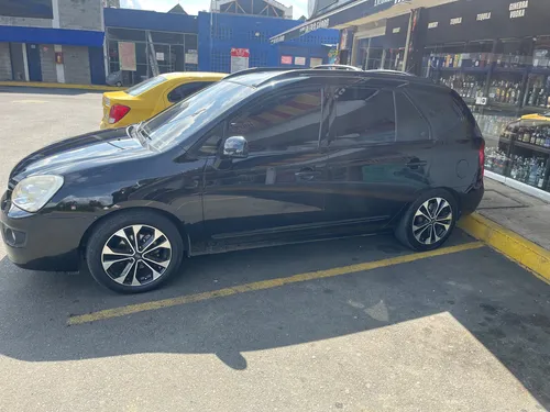 Kia Carens 2.0 Rondo Ex