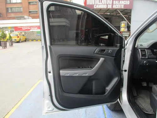 Ford Ranger 4x2 2500cc Mt Aa