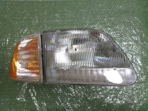 Faro Con Cocuyo Ford Fortaleza Y F-150 Depo Par