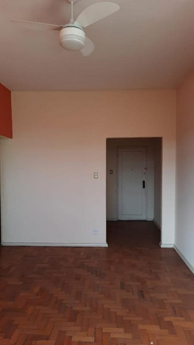Apartamento Para Venda Em Volta Redonda, Jardim Europa, 2 Dormitórios, 1 Banheiro, 1 Vaga - 124_2-738125