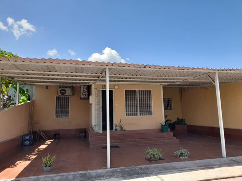 Se Vende Casa En Urb.carabali