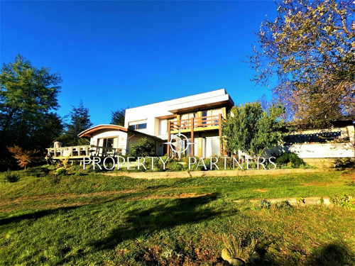 Gran Casa En Condominio Lomas De Villarrica