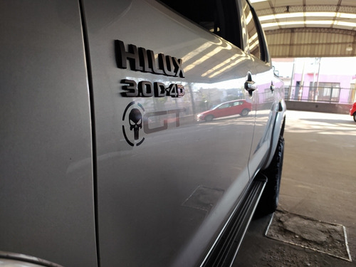Toyota Hilux 3.0 Cd Srv I 171cv 4x4 2012