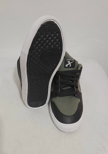 Zapatillas Jaguar Estándar Sin Género (Usado)