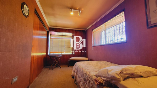 Casa En Venta De 5 Dorm. En Vitacura