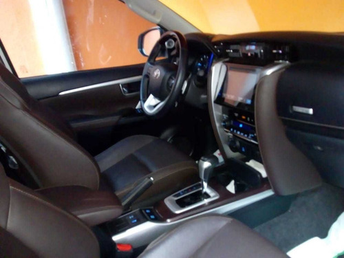 Toyota Sw4 2.8 Srx 177cv 4x4 7as At 2018
