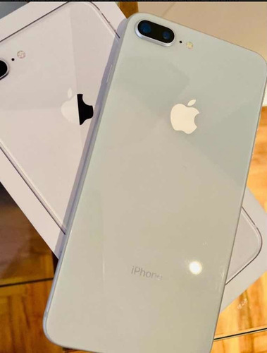 iPhone 8 Plus De 64gb + AirPods