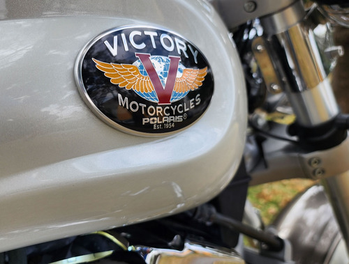 2004 Victory Polaris Kingpin 1,507cc 5 Velocidades