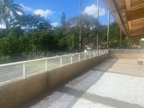 Baja De Precio En Venta ¡espectacular Casa En Valle Arriba Con Acceso A Campos De Golf! Alfonso 25-7912