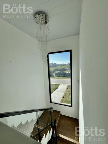 Oportunidad Casa 4 Ambientes Con Pileta En Lares De Canning