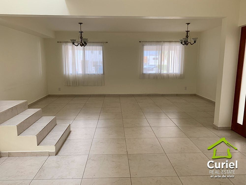 Se Vende Casa En Queretaro Zona Juriquilla Vig. 24 Horas Sal