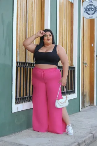 Calça pantalona best sale aberta na perna
