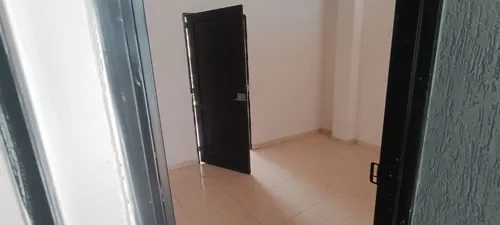 Casa Esquinera En Segundo Piso, Acceso Por Gradas Desde Piso 1
