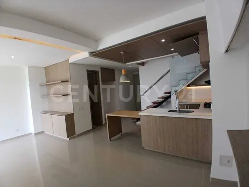 Apartamento En Venta Tipo Duplex En Pance