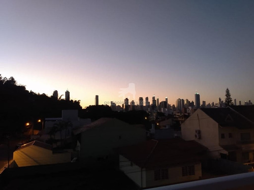 Imagem 25 de 25 de Casa Para Venda No Bairro Ariribá Em Balneário Camboriú, 4 Quartos Sendo 2 Suítes, 2 Vagas, - Ml_756