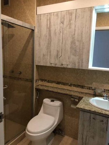 Imagen 13 de 19 de Apartamento En Venta.